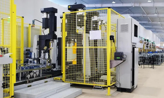 Yeni Enerji ve Havacılık Endüstrileri için Akıllı Servo Baskı Makinesi